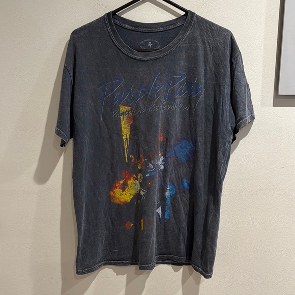 Prince Purple Rain Vintage T Shirt M/L Unisex Band Shirt - Picture 1 of 6